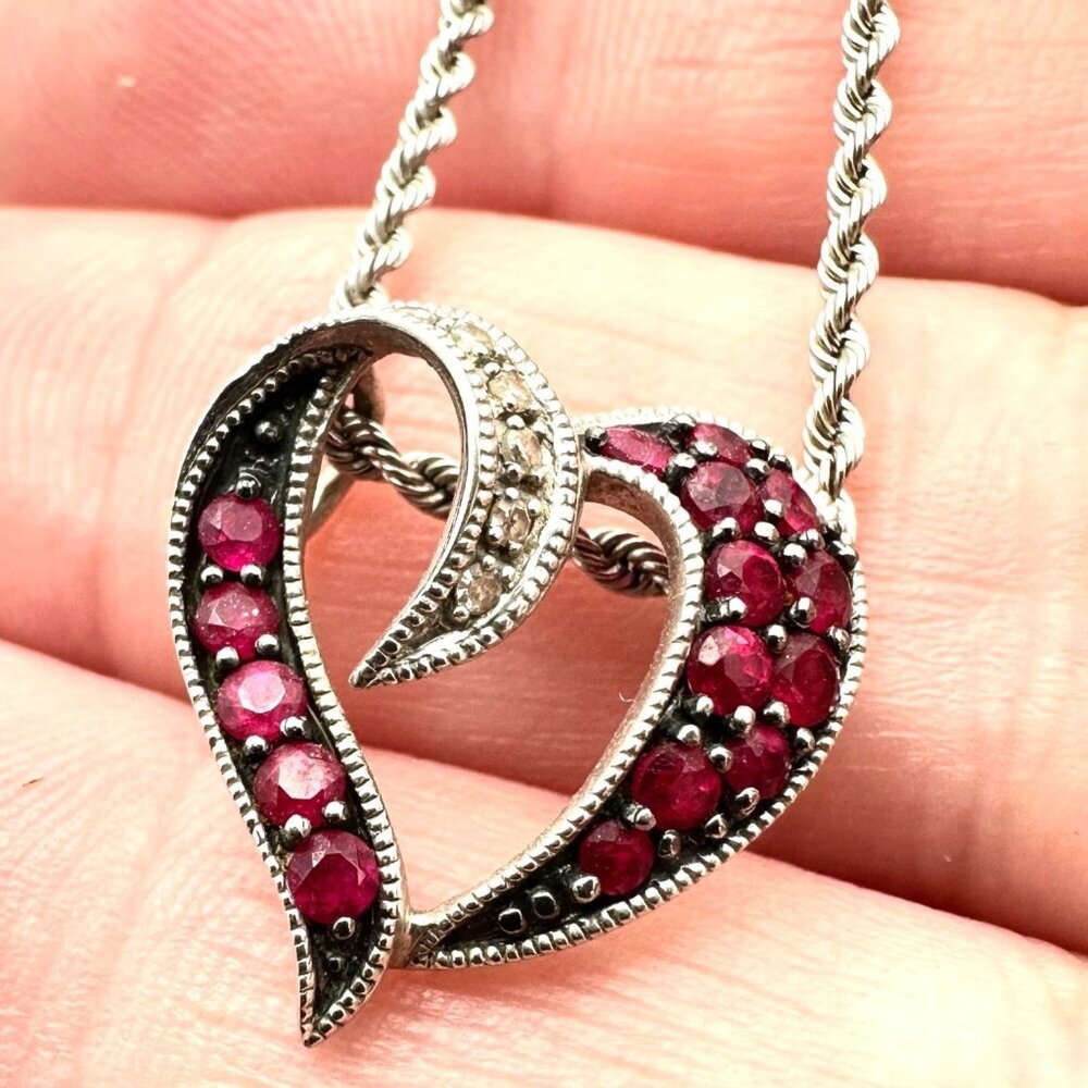 10K Gold Womens Necklace White Gold Ruby Diamond Heart Pendant 20 Inch Chain